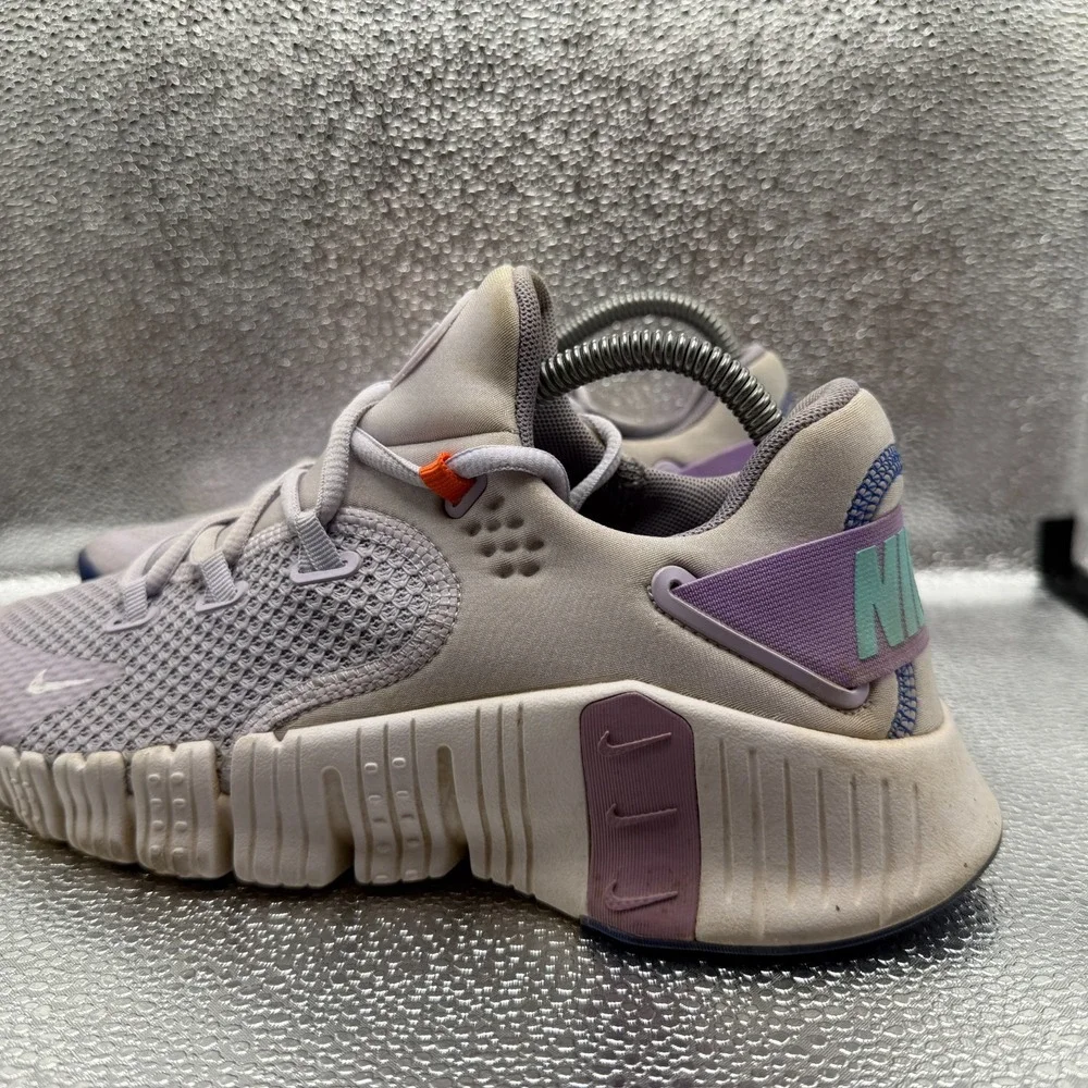 Size 9 Nike Free Metcon 4 Pure Violet Womens Lace-Up Running Shoes CZ0596-515